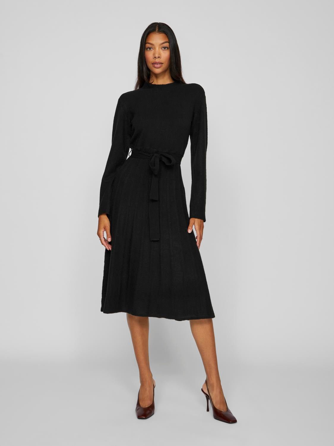 VITRINE Midi Dress - Black - VERO MODA & VILA Bergvik